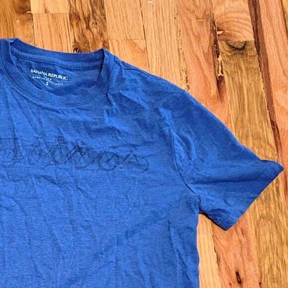 🤸‍♀️3 for 12🤸‍♂️ Banana Republic Bicycles Sketch Hapuna Blue Soft Tee Small - Picture 6 of 6